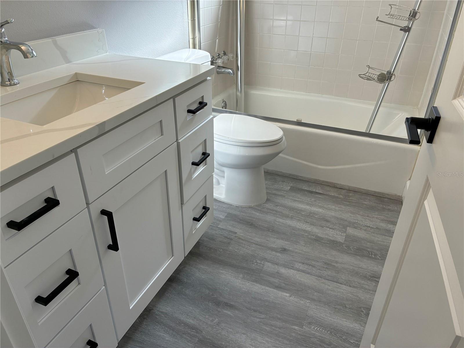 Image 17 of 23 For 9024 2nd Street N