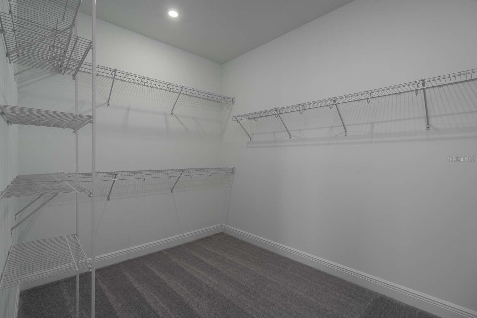 Listing photo id 23 for 318 Rafael Boulevard Ne