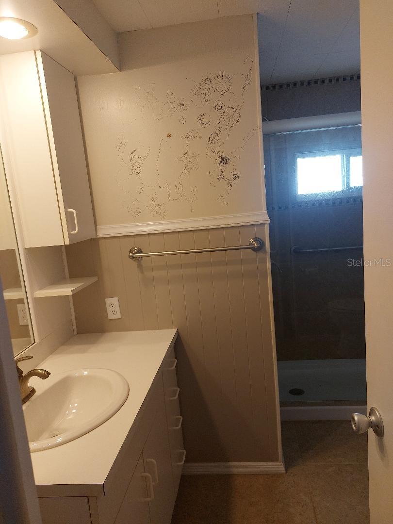 Image 10 of 20 For 272 Philadelphia Boulevard 48