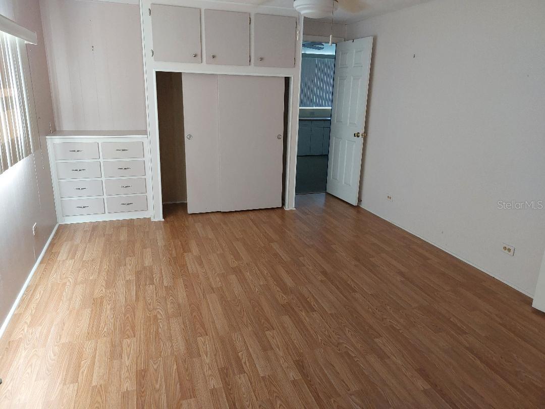 Image 11 of 20 For 272 Philadelphia Boulevard 48