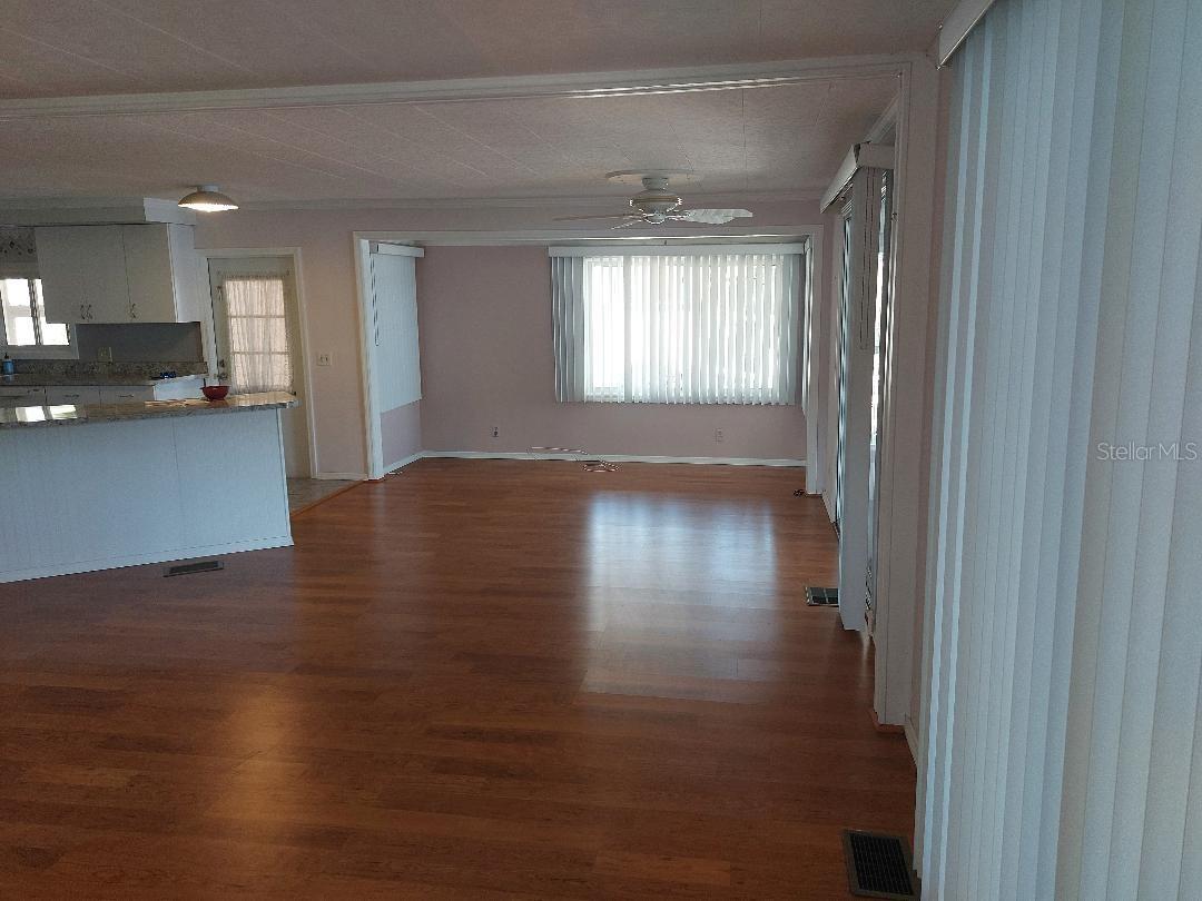 Image 7 of 20 For 272 Philadelphia Boulevard 48