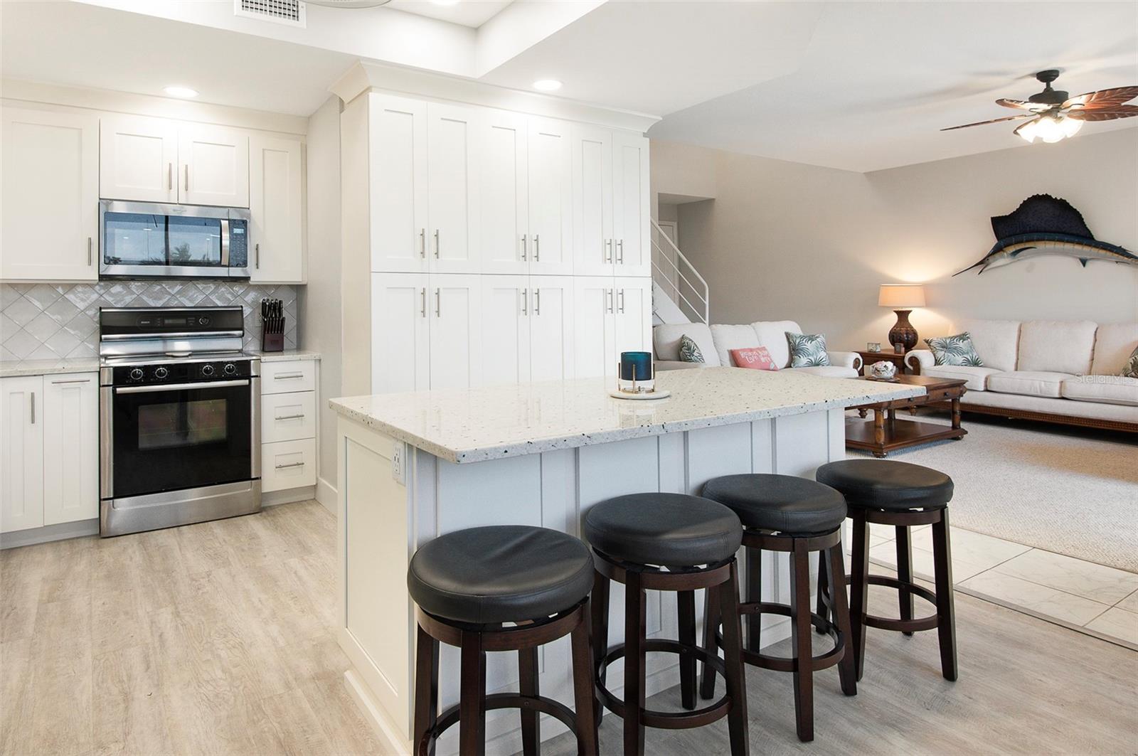 Image 13 of 44 For 557 Pinellas Bayway S 114