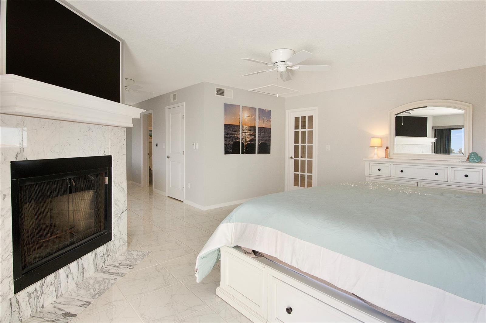 Image 21 of 44 For 557 Pinellas Bayway S 114