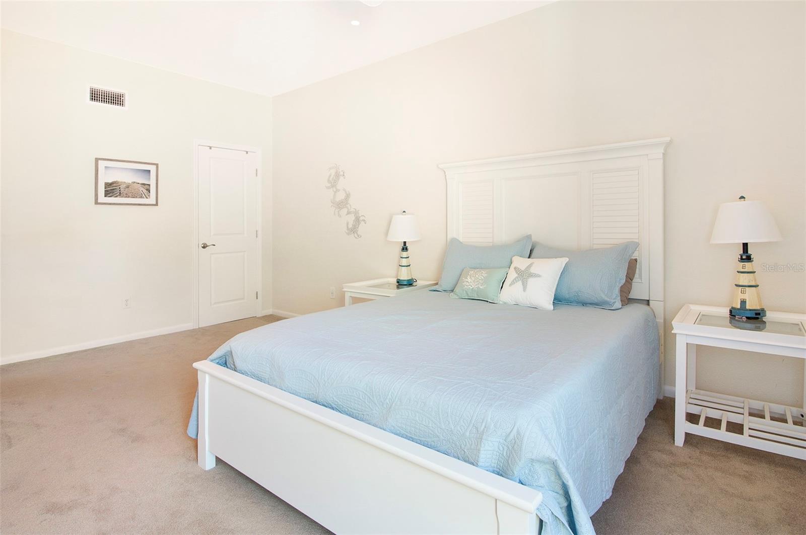 Image 29 of 44 For 557 Pinellas Bayway S 114