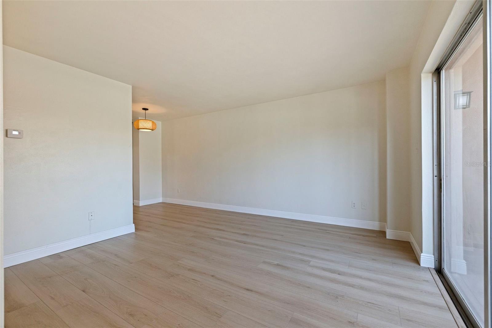 Image 18 of 44 For 750 Burlington Avenue N 1g