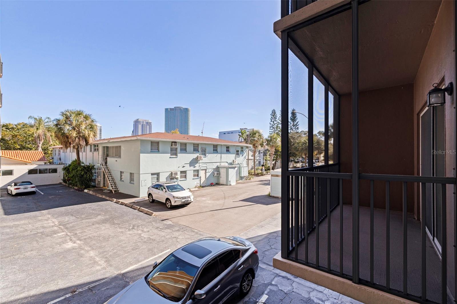 Image 30 of 44 For 750 Burlington Avenue N 1g