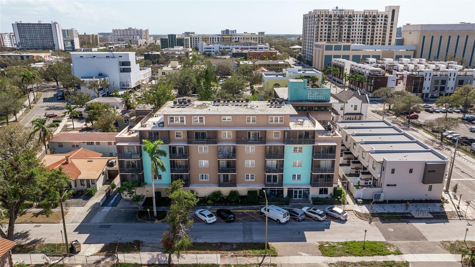 Image 33 of 44 For 750 Burlington Avenue N 1g