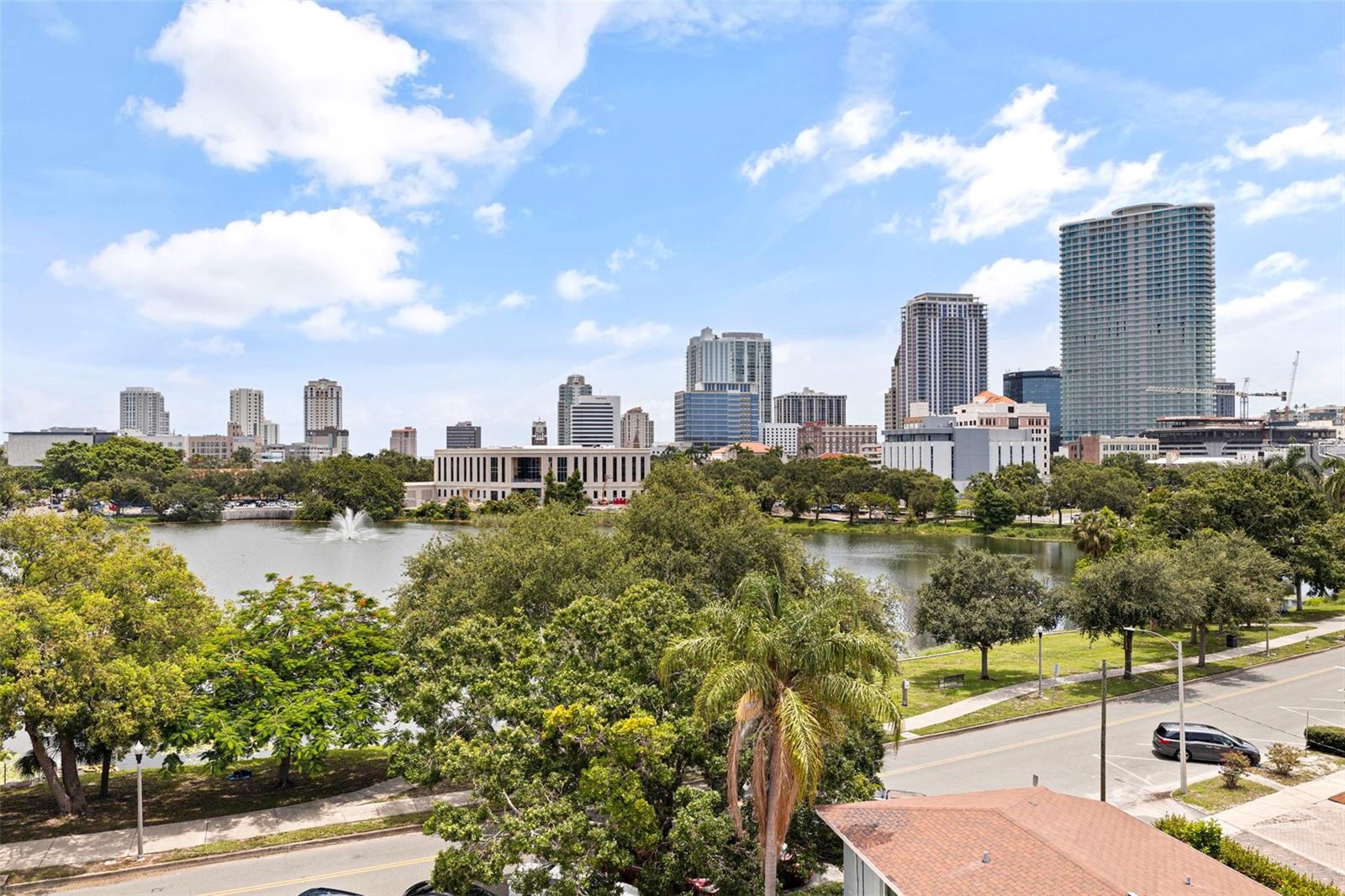 Image 37 of 44 For 750 Burlington Avenue N 1g