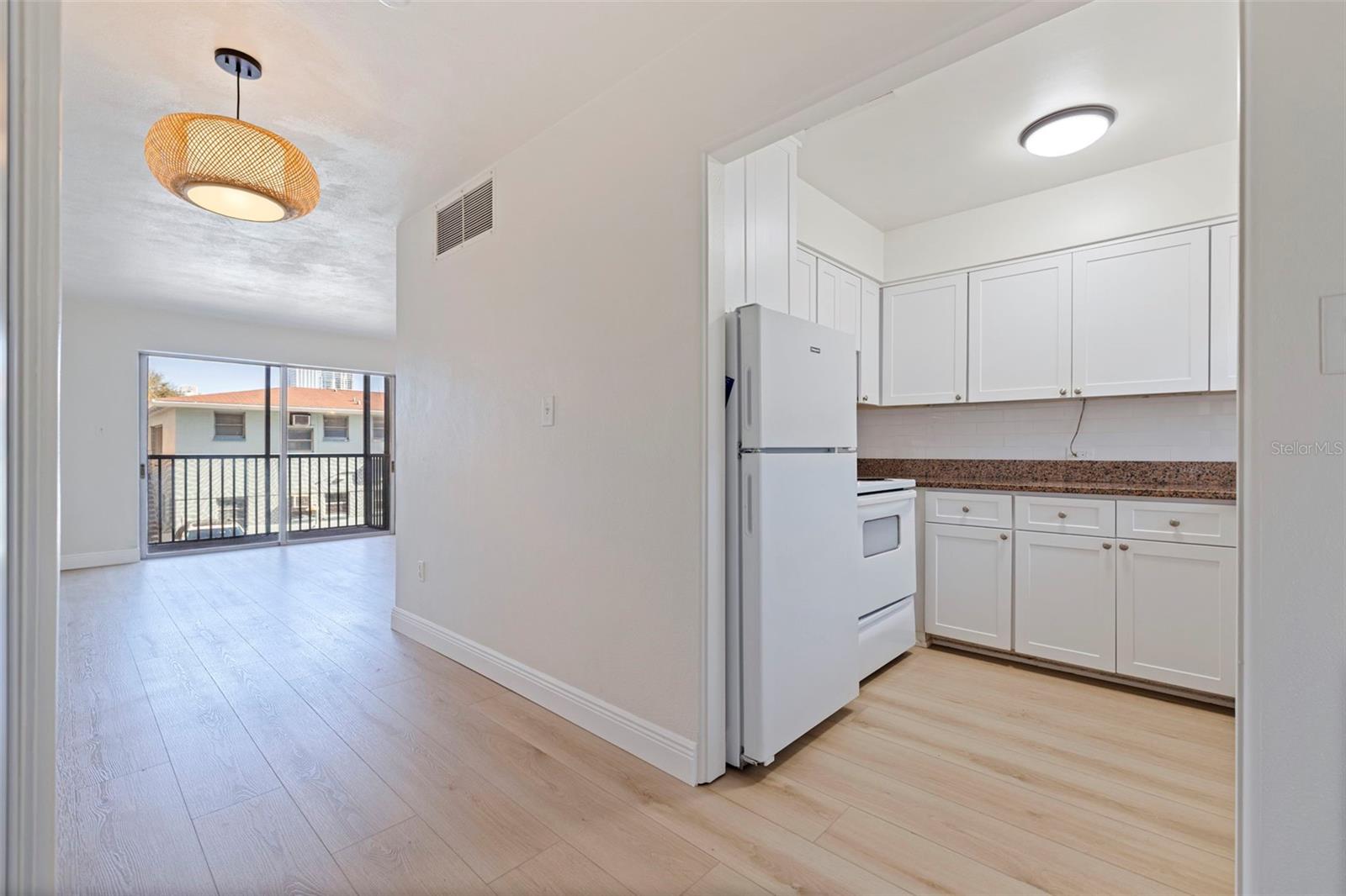 Image 9 of 44 For 750 Burlington Avenue N 1g