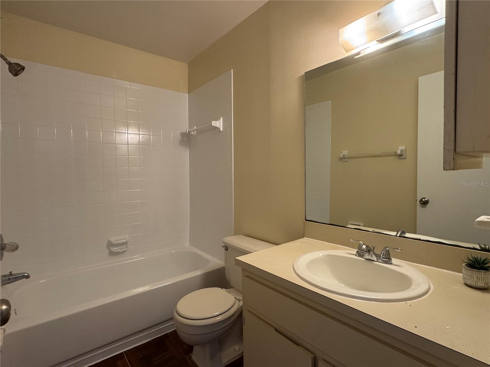 Image 13 of 16 For 1422 Highland Ridge Circle