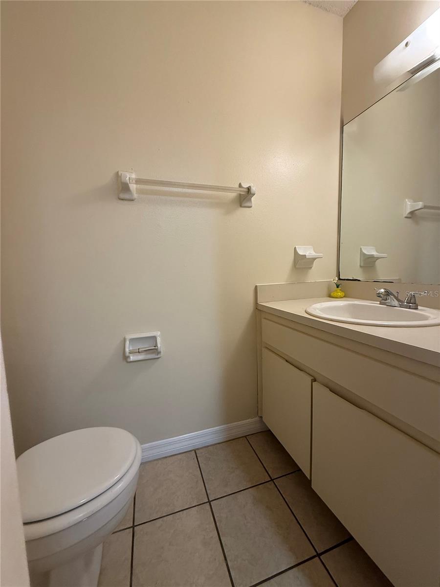 Image 7 of 16 For 1422 Highland Ridge Circle