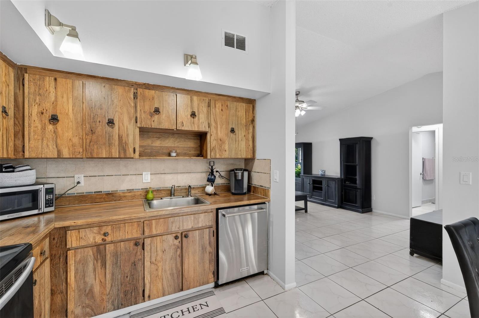 Image 15 of 55 For 9883 88th Way