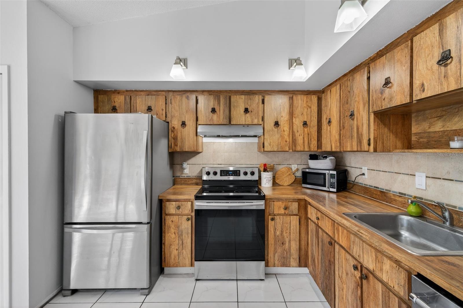 Image 18 of 55 For 9883 88th Way