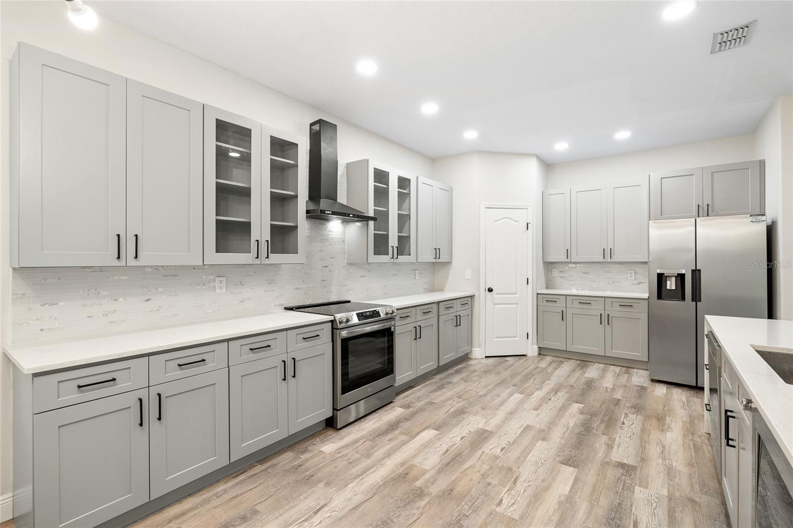 Image 15 of 57 For 10826 Rain Lilly Pass