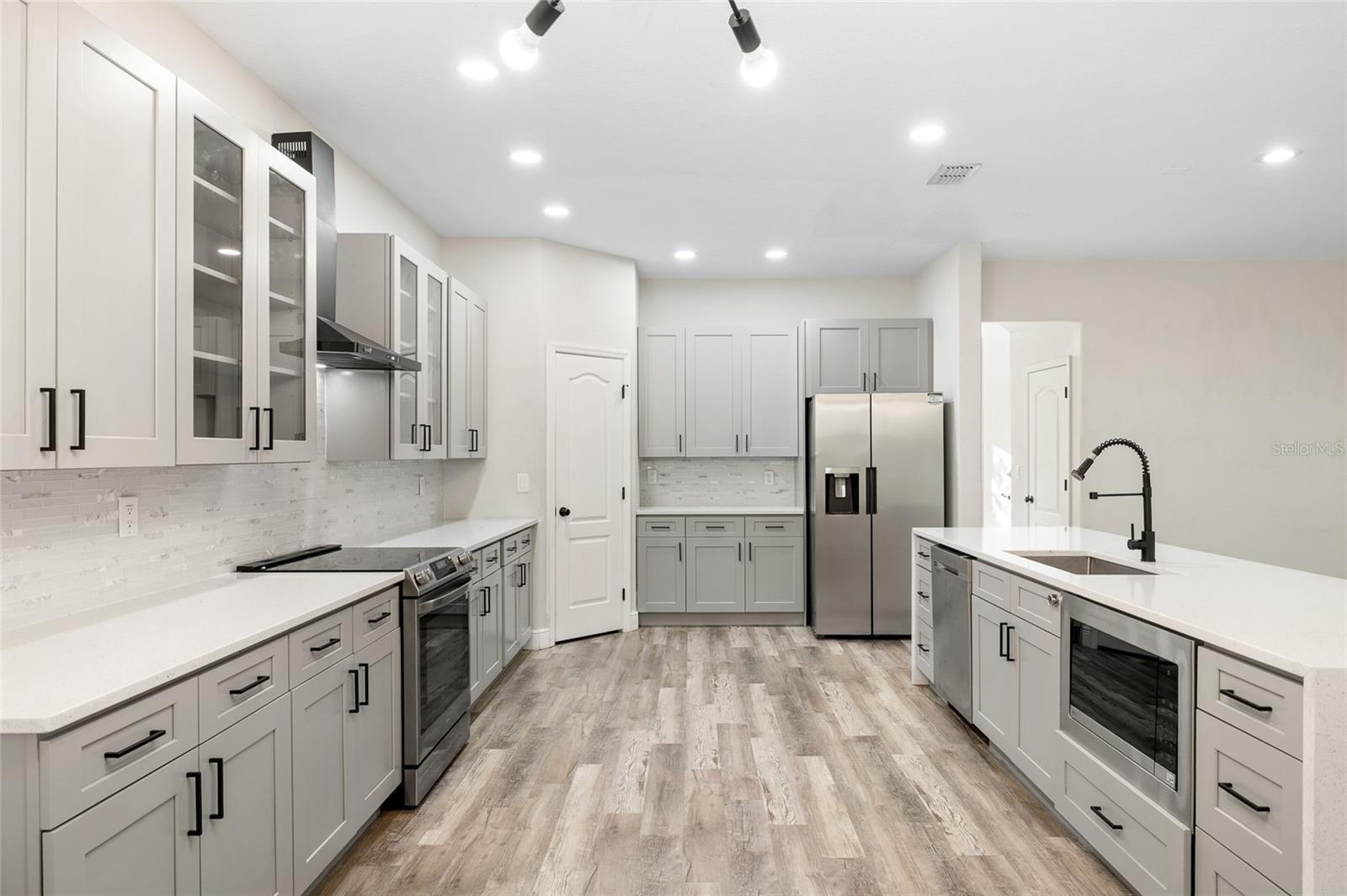 Image 7 of 57 For 10826 Rain Lilly Pass