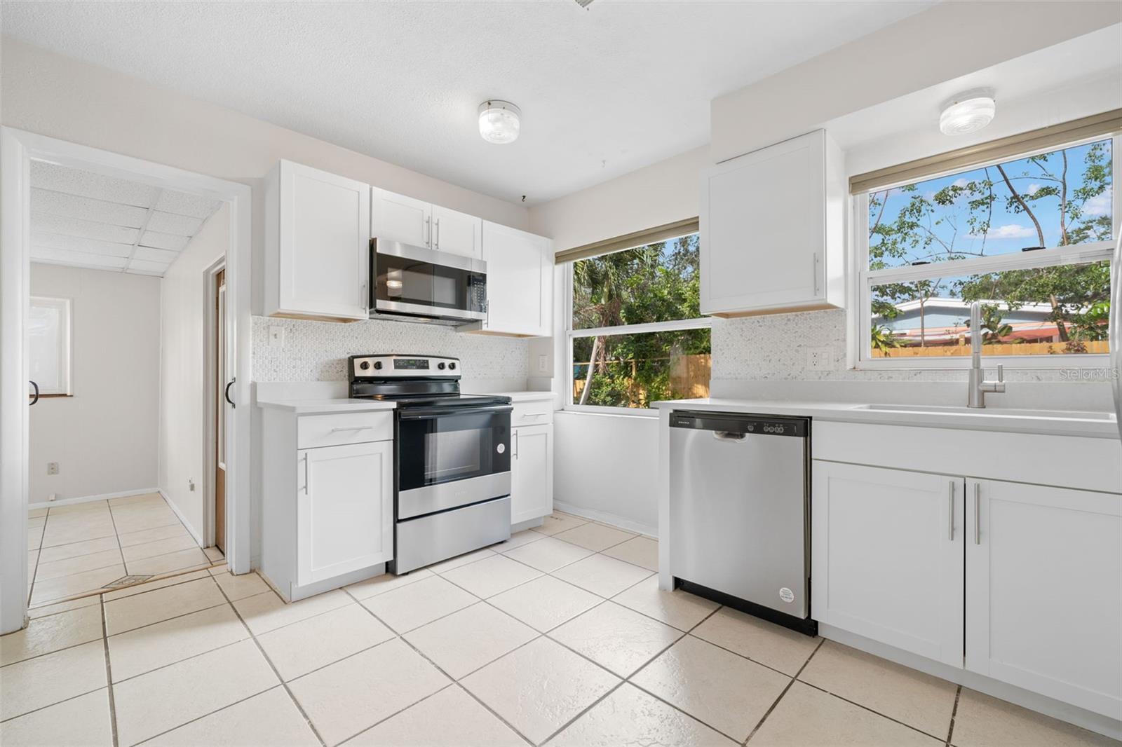 Image 13 of 22 For 5107 26th Avenue S