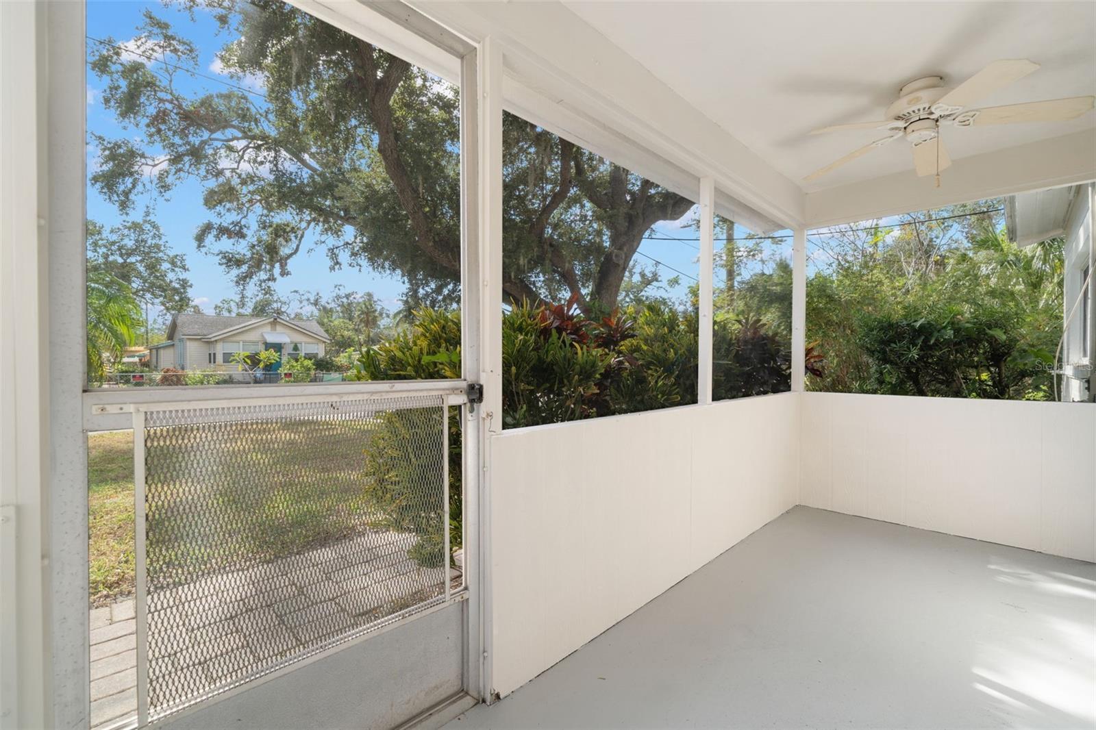 Image 5 of 22 For 5107 26th Avenue S