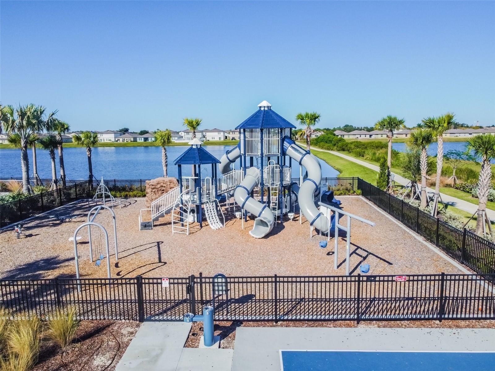 Image 16 of 44 For 550 Calico Scallop Street