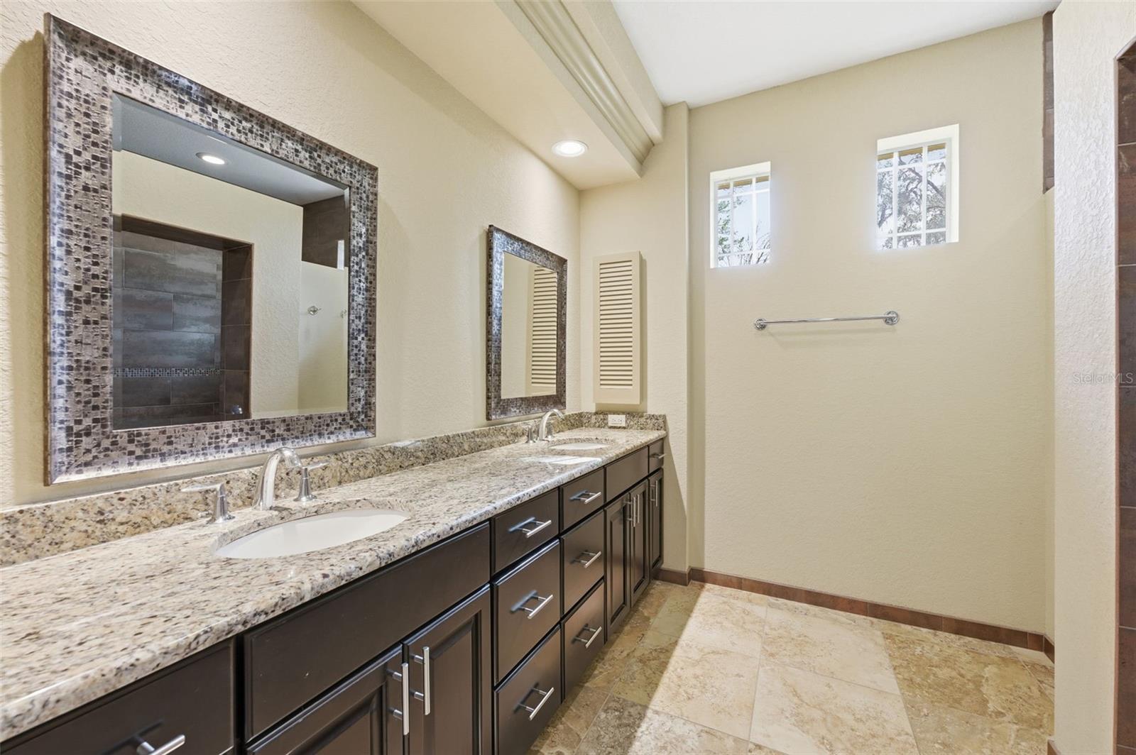 Image 24 of 45 For 1304 Candlelight Boulevard