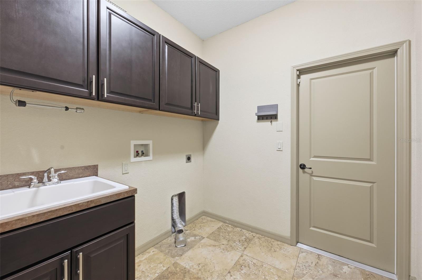 Image 33 of 45 For 1304 Candlelight Boulevard