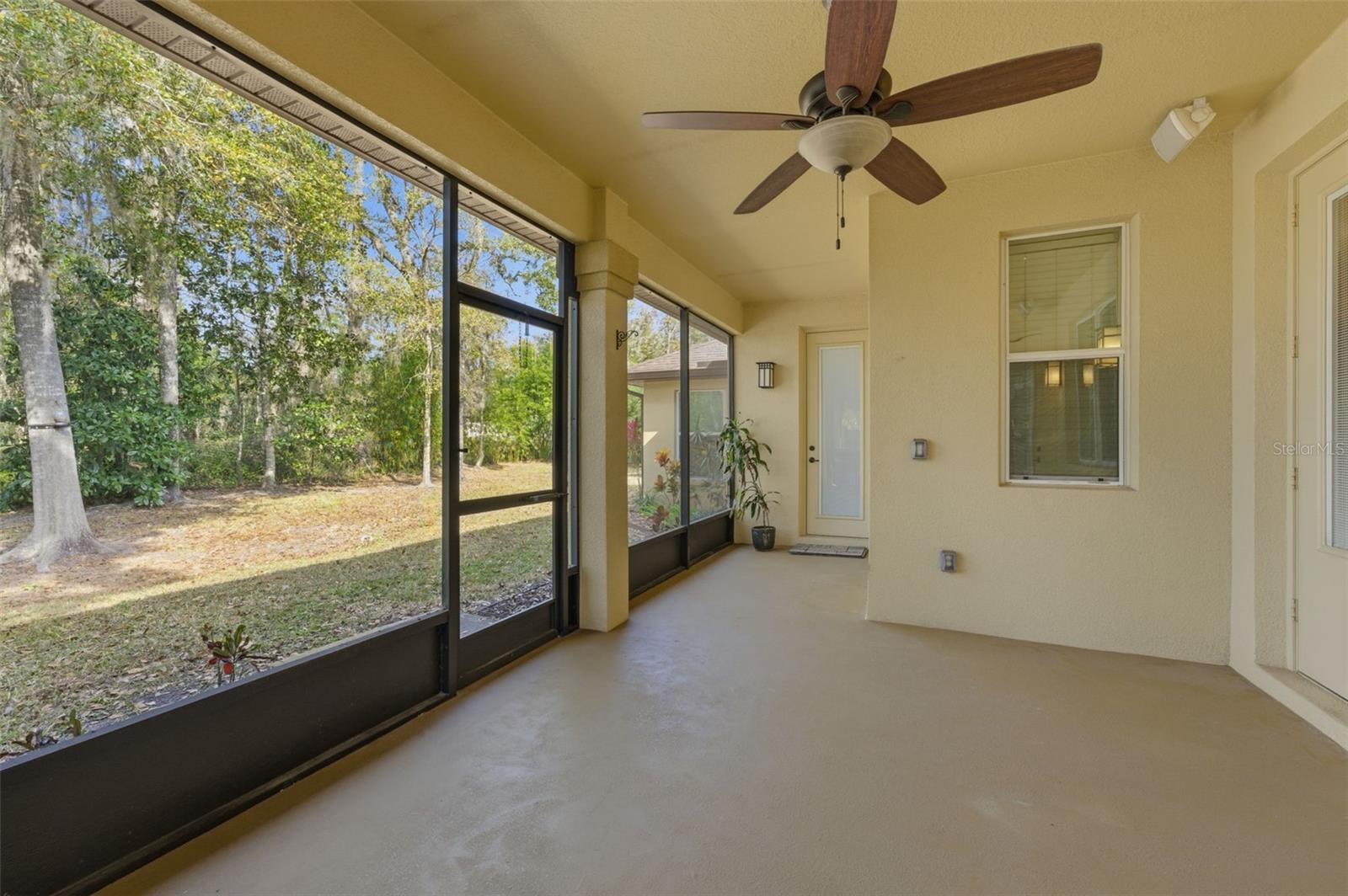 Image 36 of 45 For 1304 Candlelight Boulevard