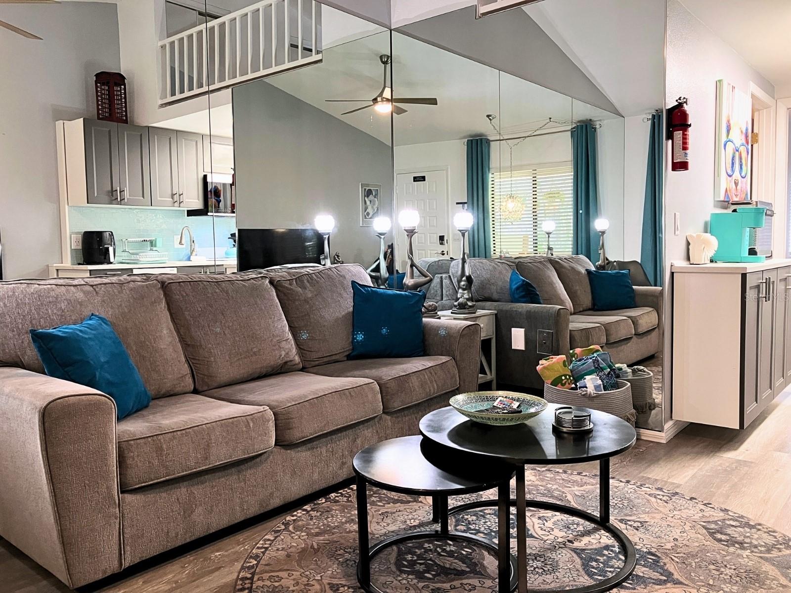 Image 13 of 36 For 20921 Haulover Cove F14