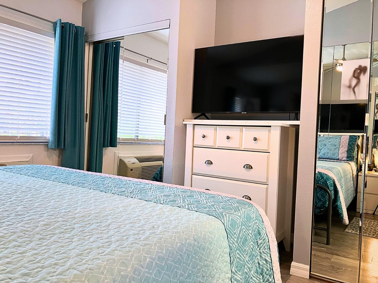 Image 29 of 36 For 20921 Haulover Cove F14