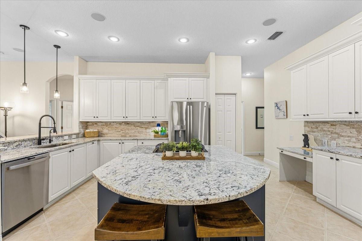 Image 8 of 48 For 3685 Julienne Way