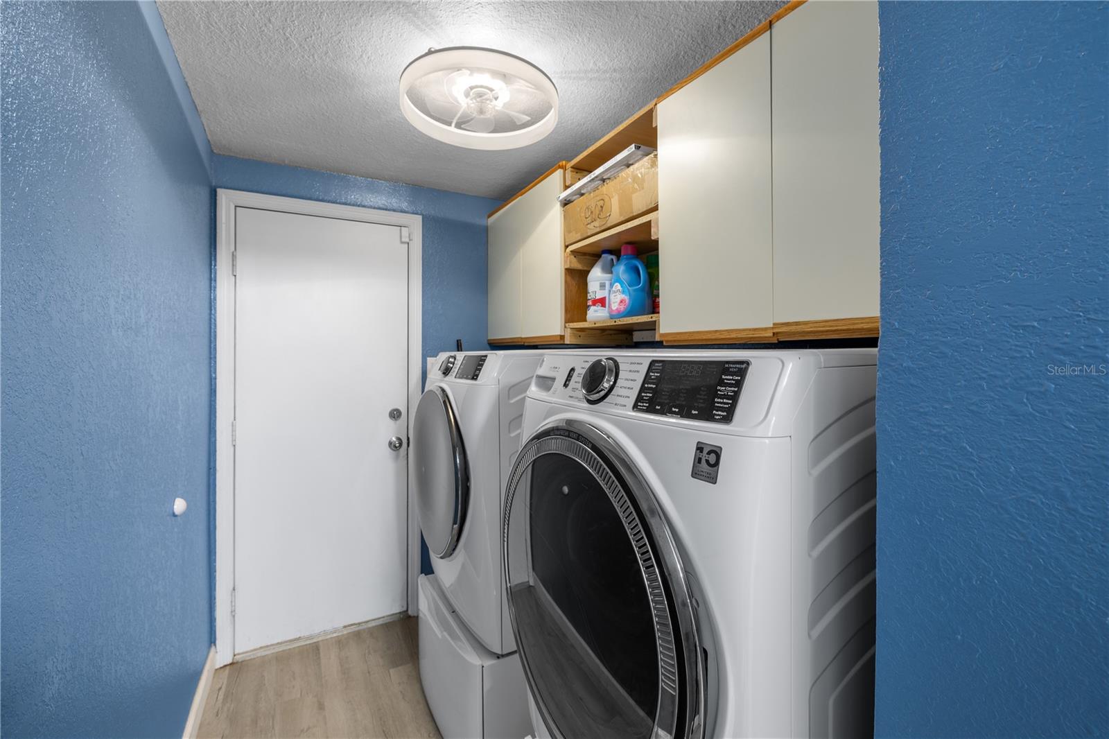 Image 22 of 46 For 3336 Gulfview Drive