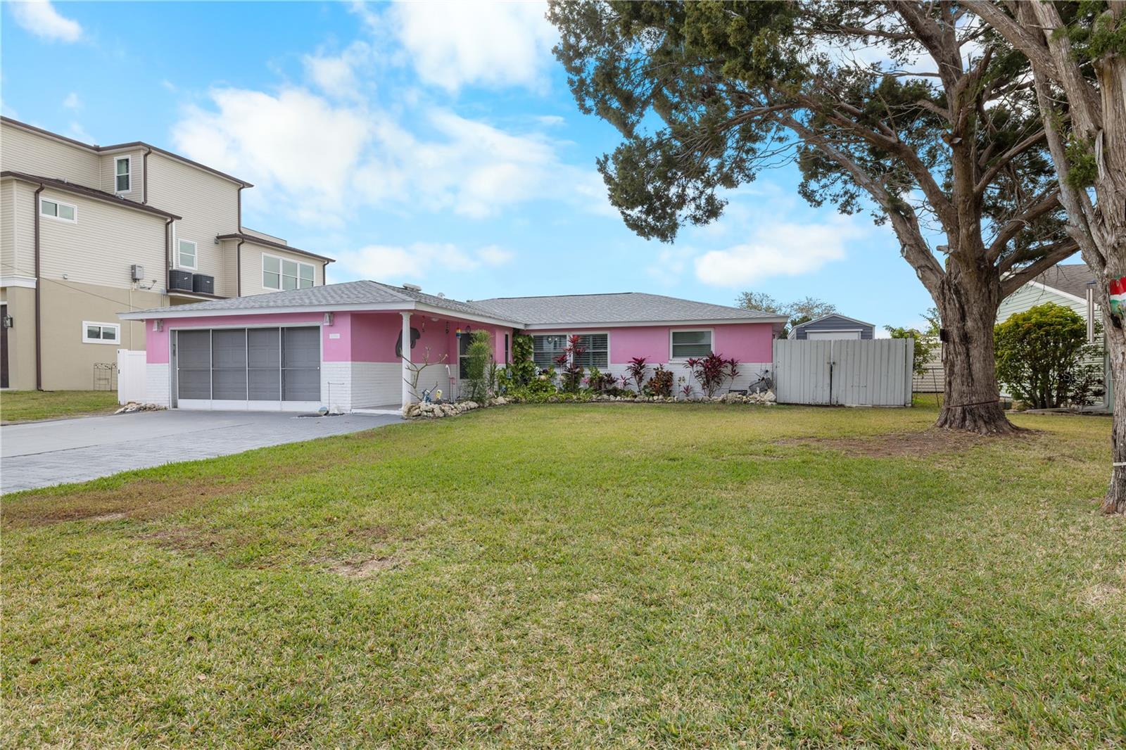 Image 44 of 46 For 3336 Gulfview Drive