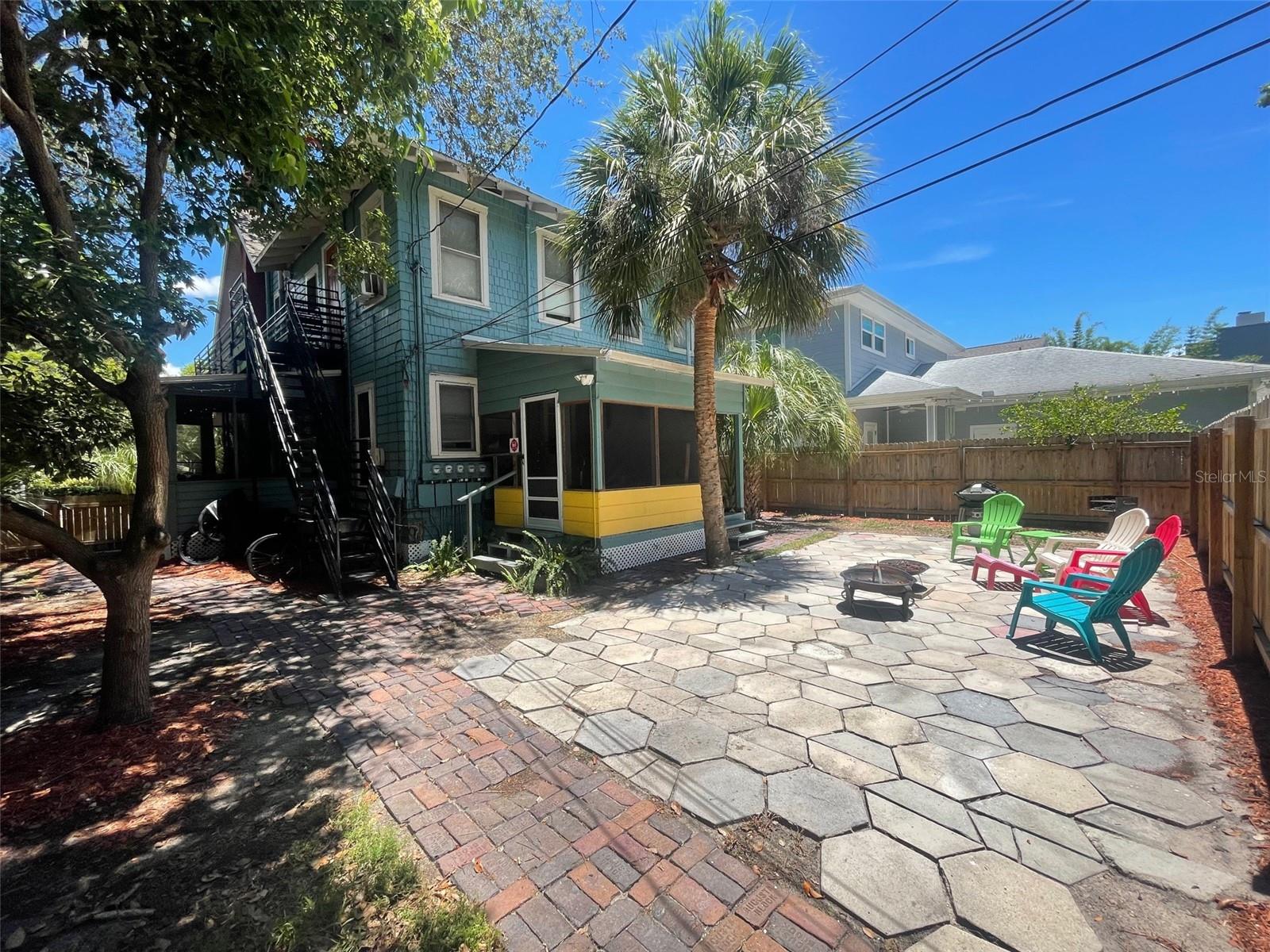 Image 11 of 14 For 836 24th Avenue N 1