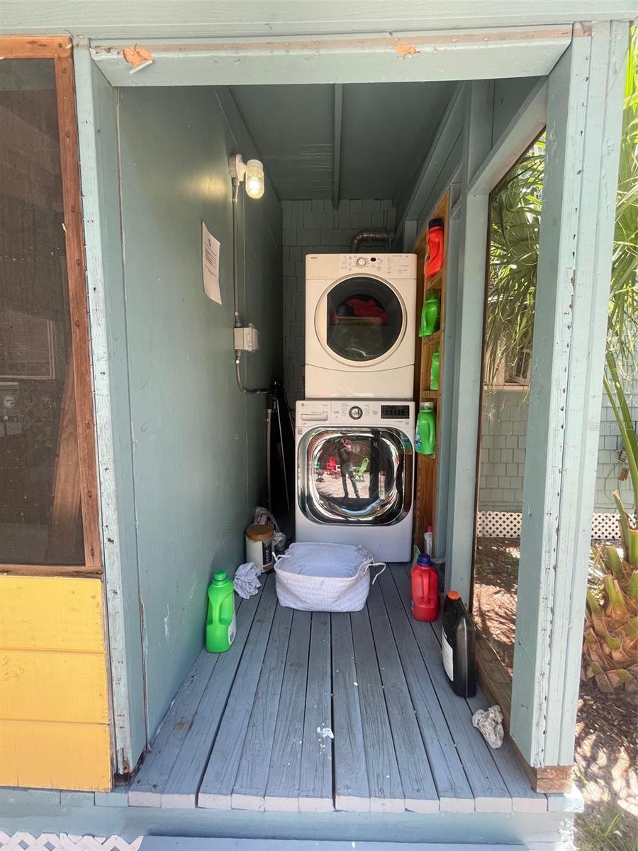 Image 12 of 14 For 836 24th Avenue N 1