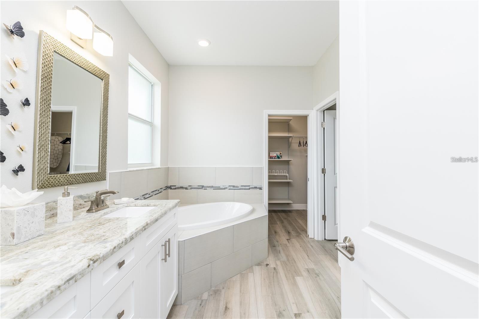 Image 13 of 21 For 5816 Little River Drive