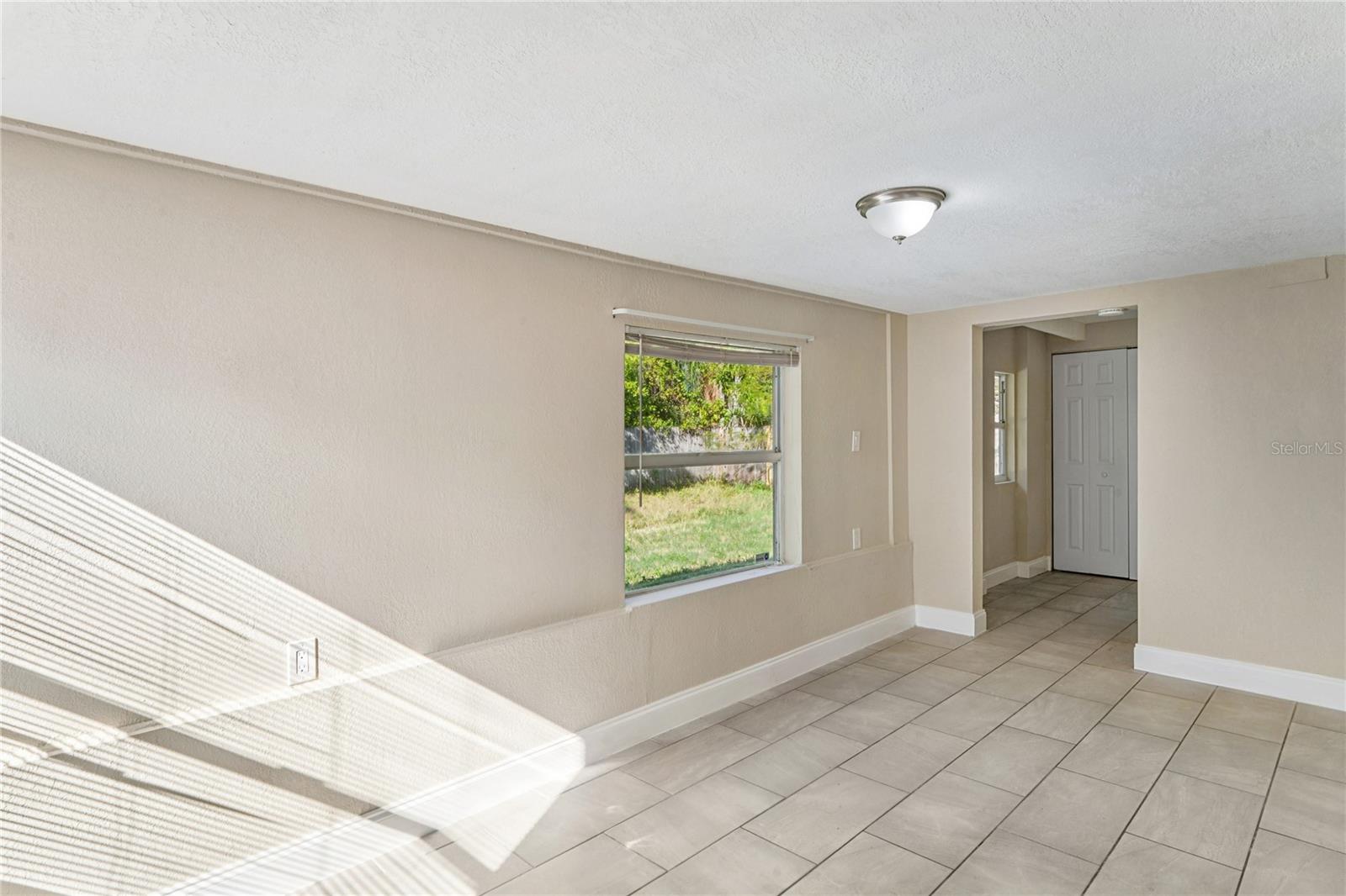 Image 16 of 55 For 118 David Avenue