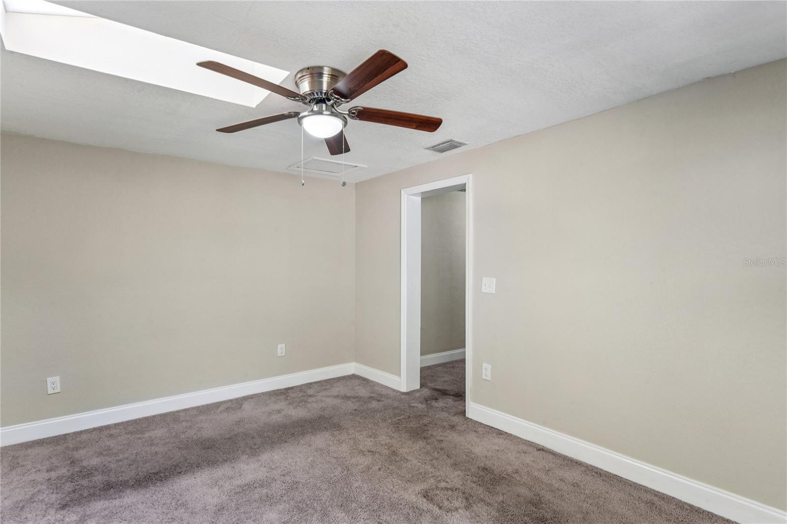 Image 20 of 55 For 118 David Avenue