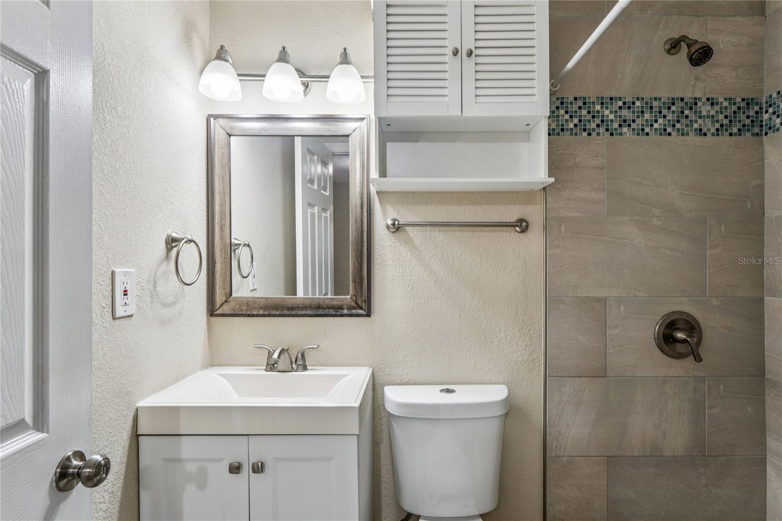 Image 24 of 55 For 118 David Avenue