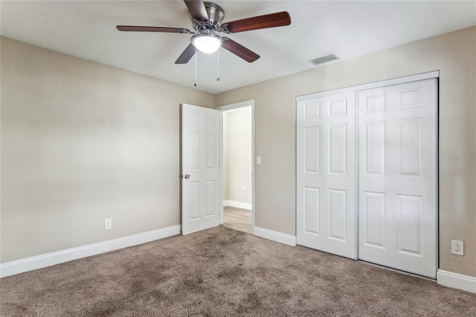 Image 28 of 55 For 118 David Avenue