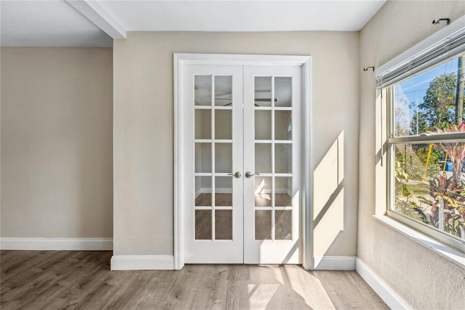 Image 32 of 55 For 118 David Avenue