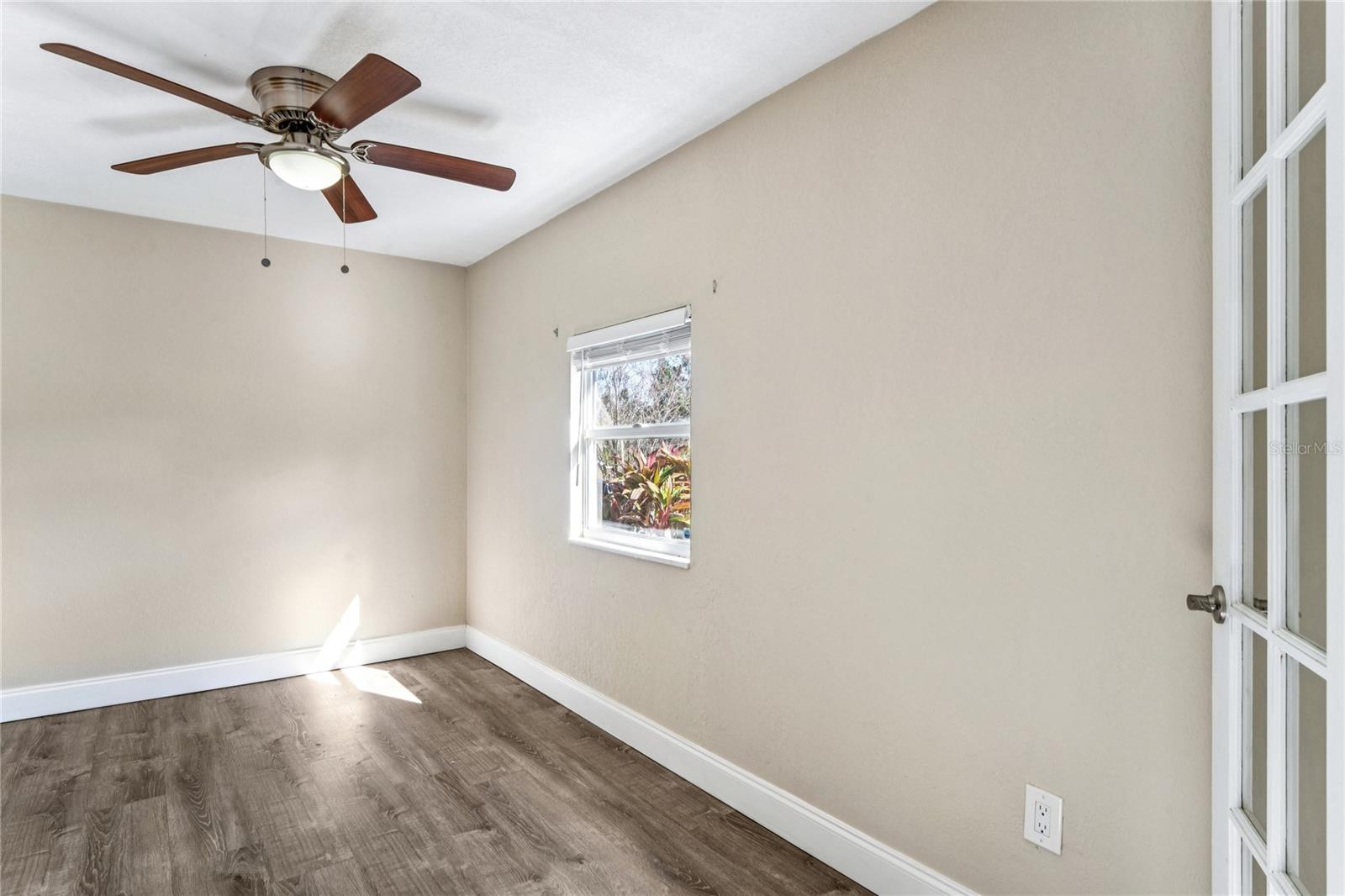 Image 33 of 55 For 118 David Avenue