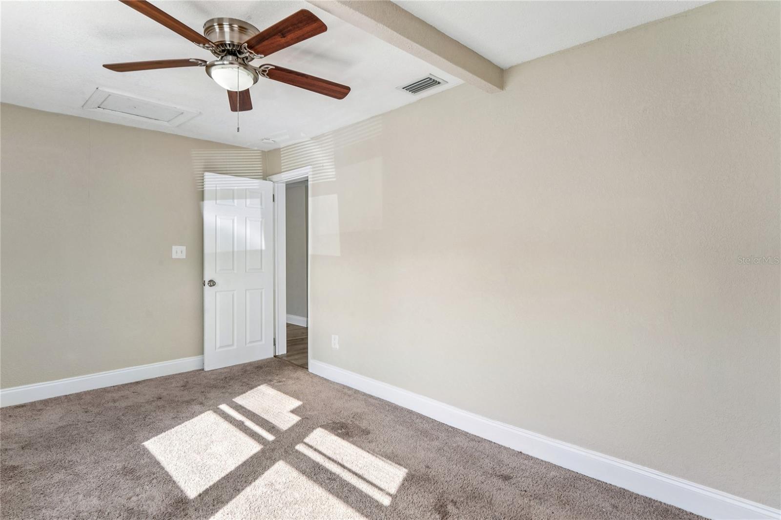 Image 37 of 55 For 118 David Avenue