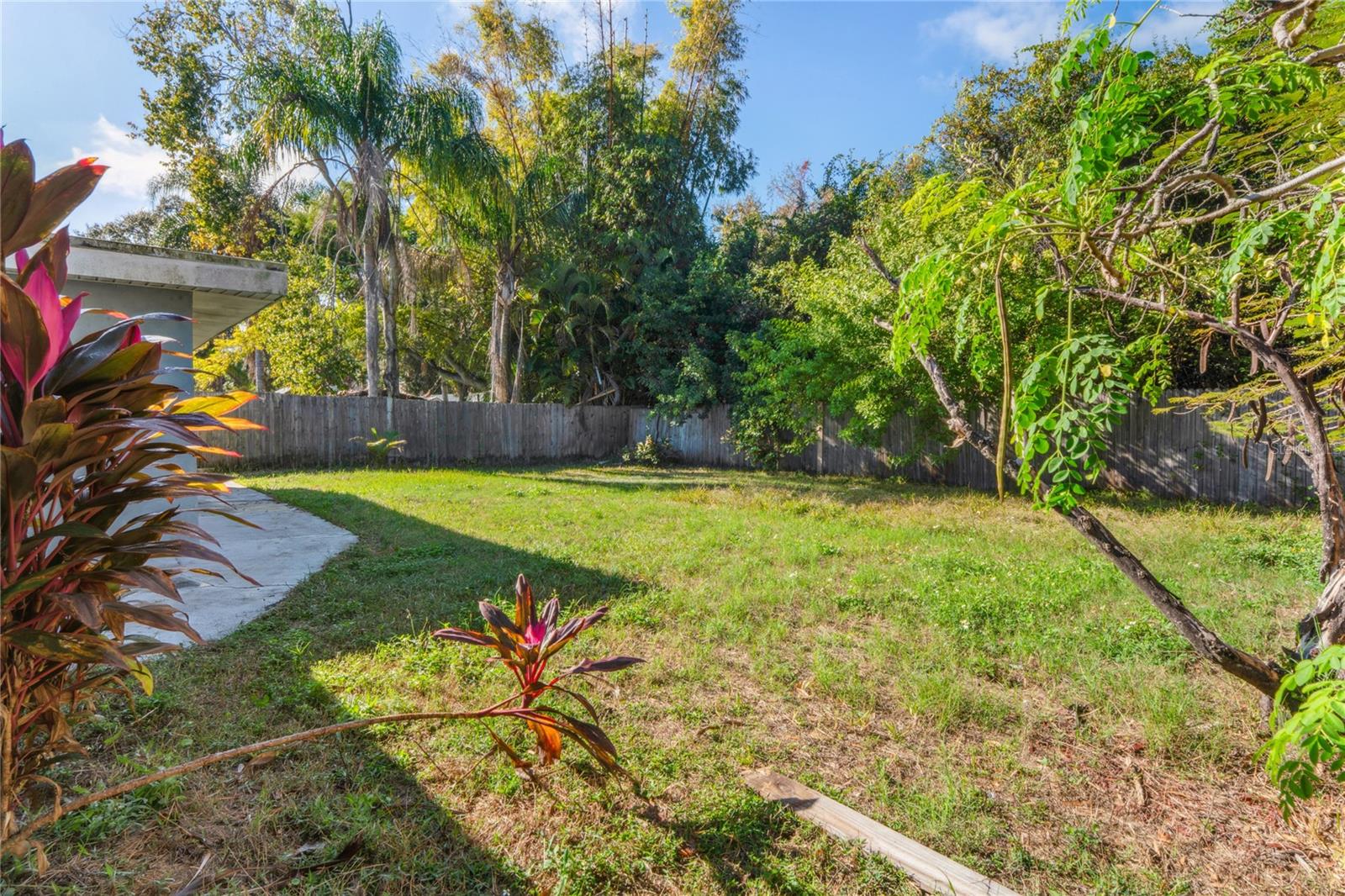 Image 45 of 55 For 118 David Avenue