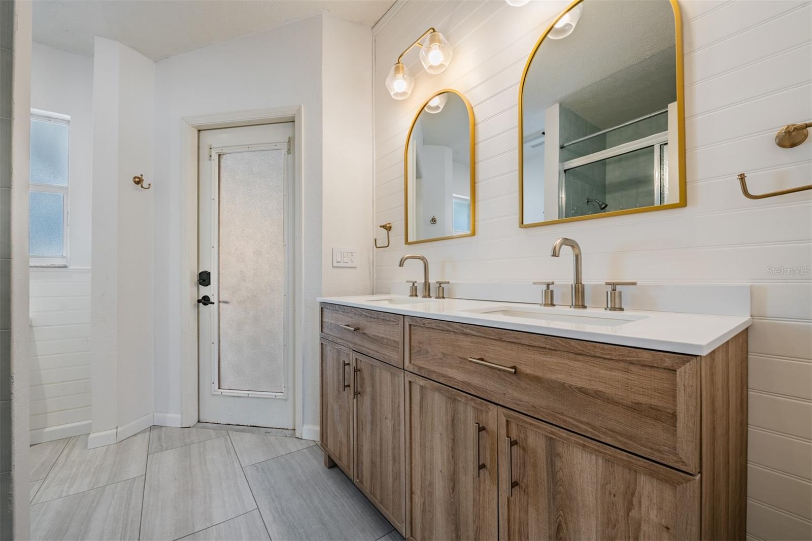 Image 19 of 26 For 5315 Saltamonte Drive