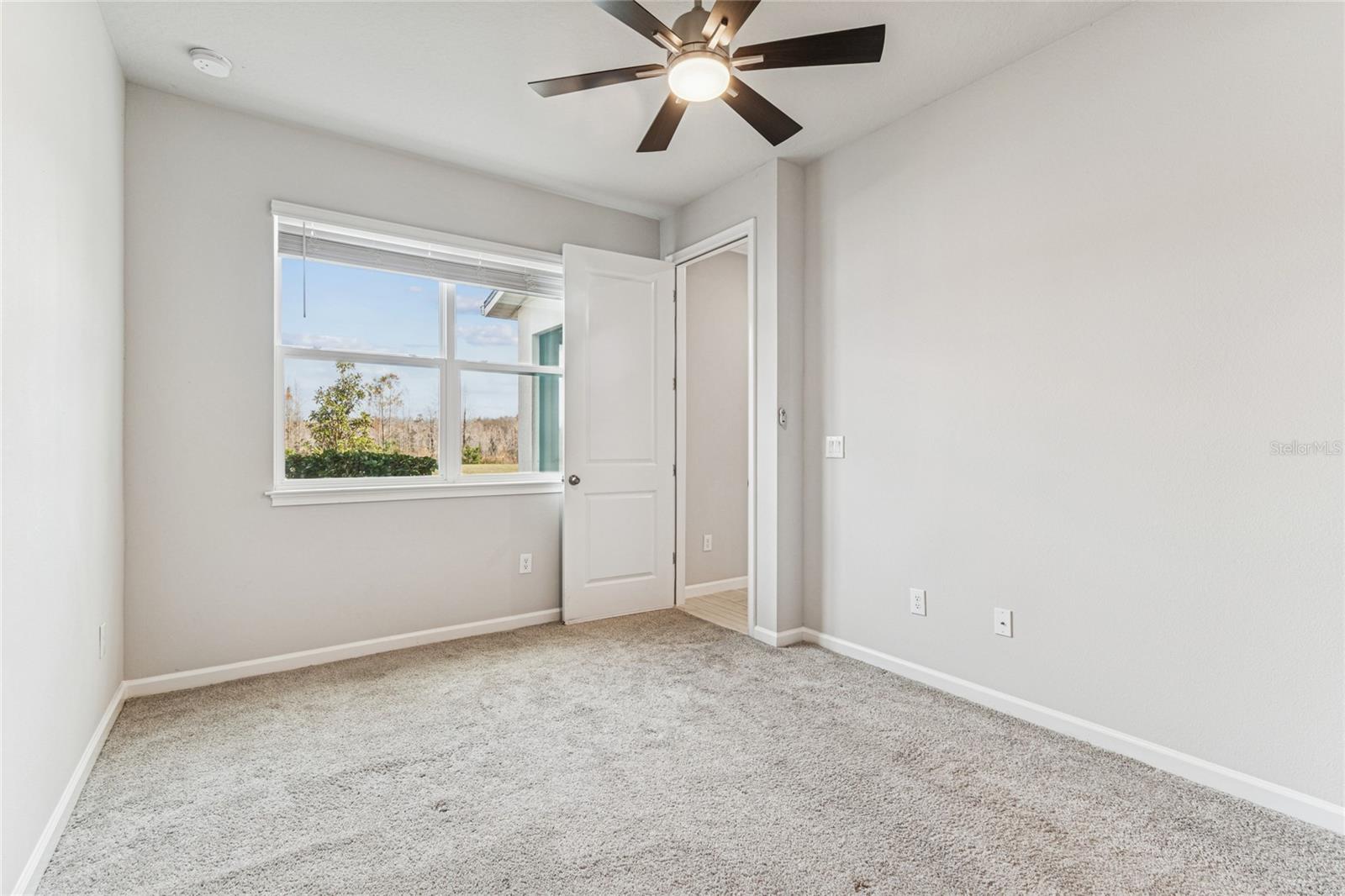 Listing photo id 8 for 19780 Blue Pond Drive