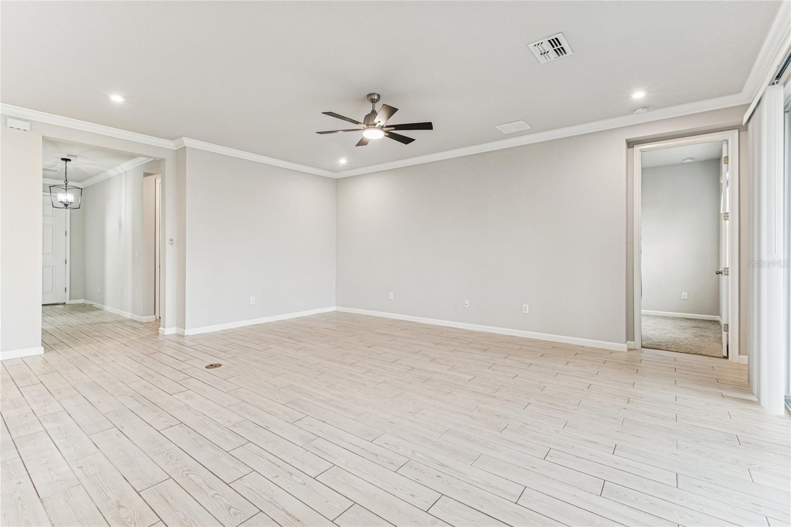 Listing photo id 14 for 19780 Blue Pond Drive