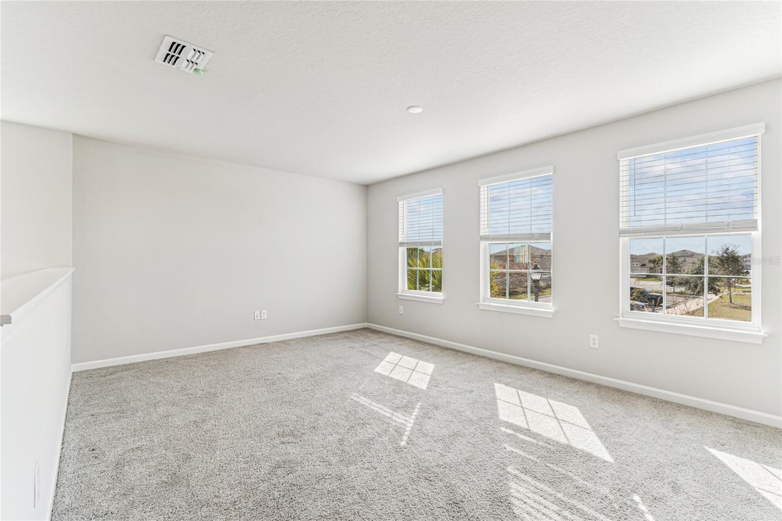 Listing photo id 19 for 19780 Blue Pond Drive