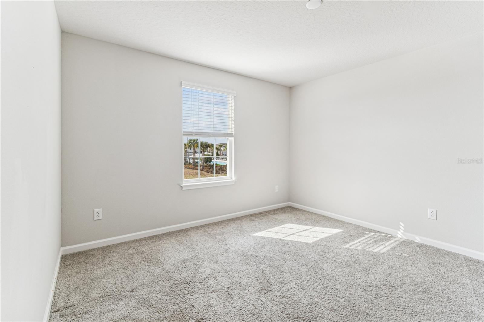 Listing photo id 22 for 19780 Blue Pond Drive