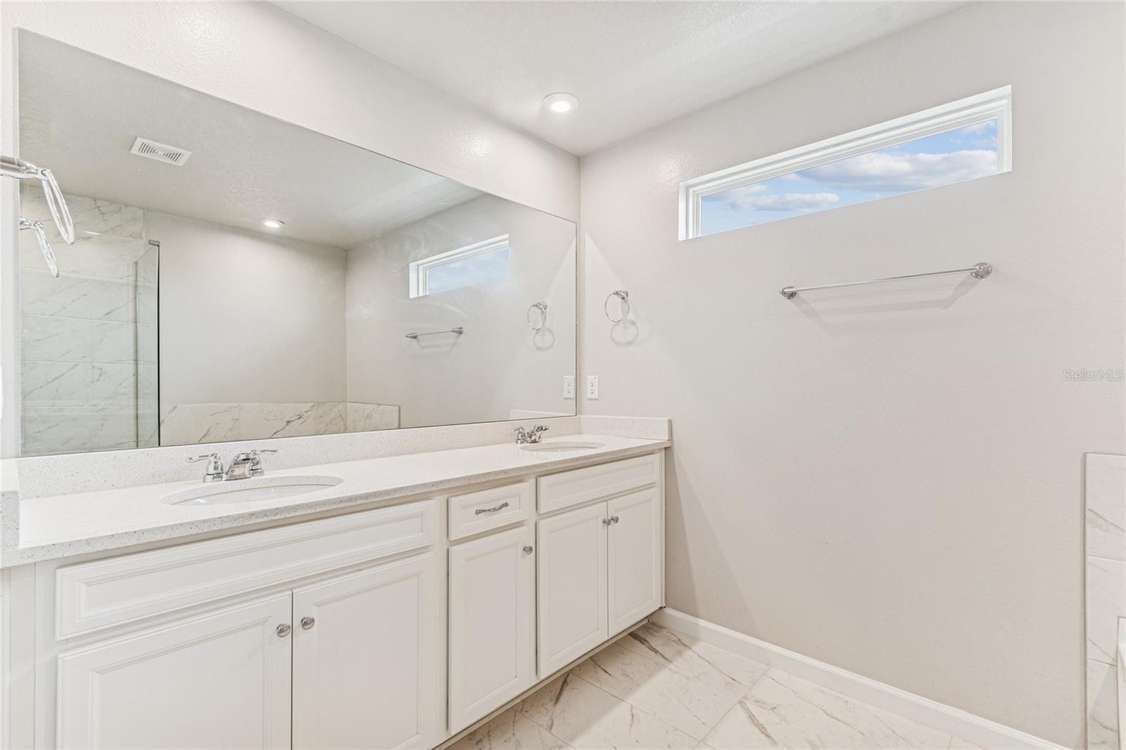 Listing photo id 24 for 19780 Blue Pond Drive