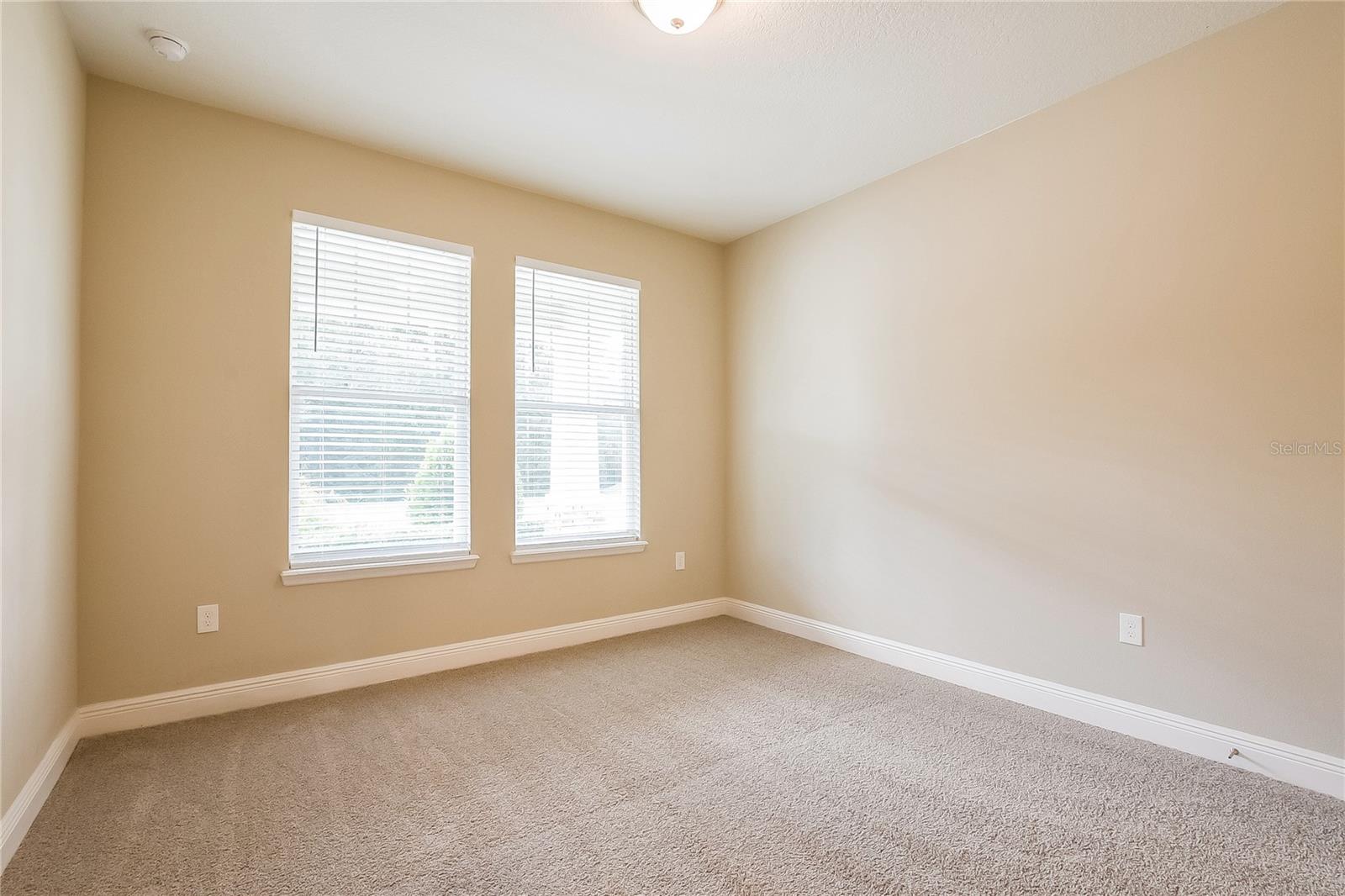 Image 13 of 20 For 500 Nowell Loop