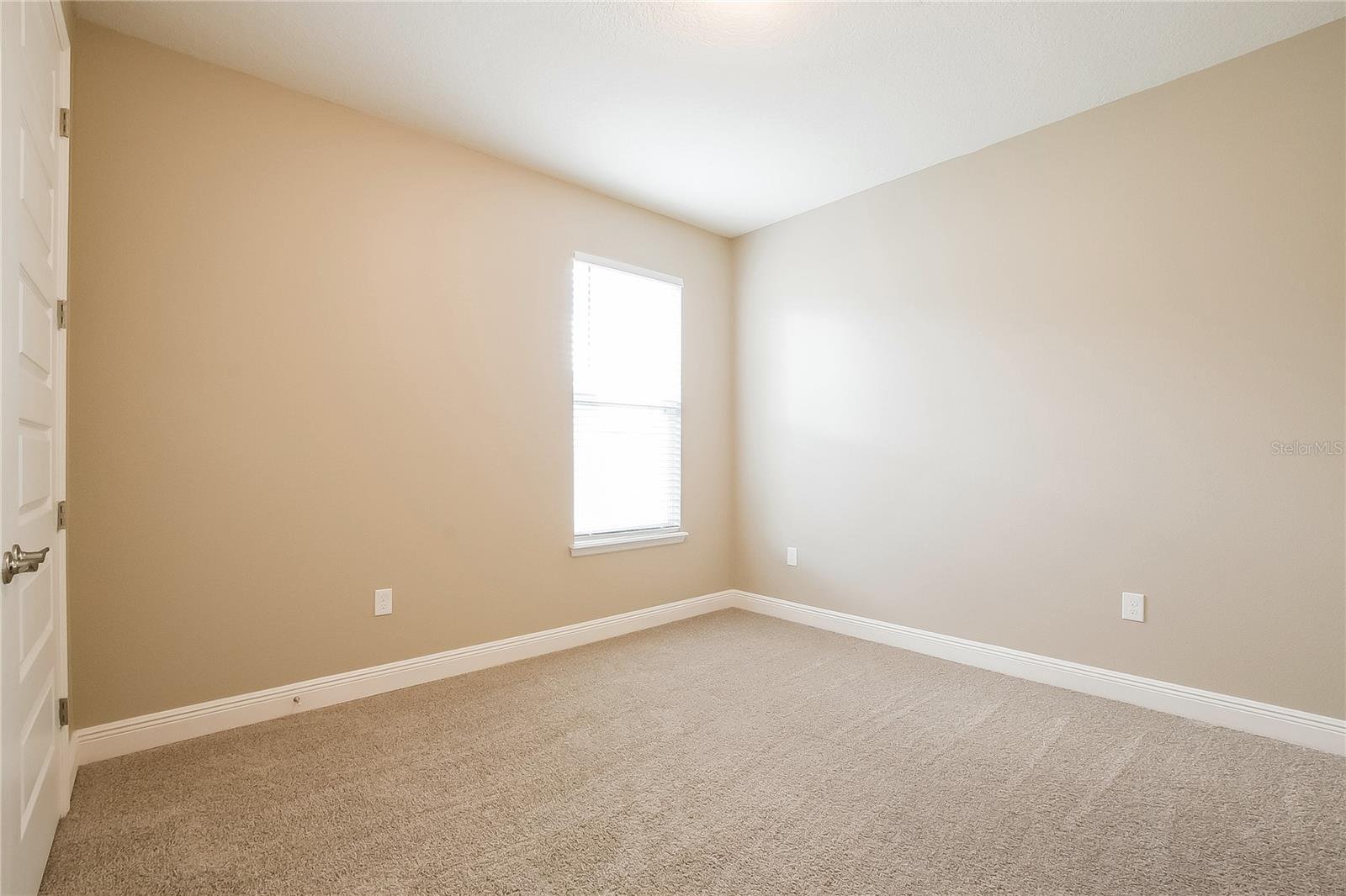 Image 15 of 20 For 500 Nowell Loop