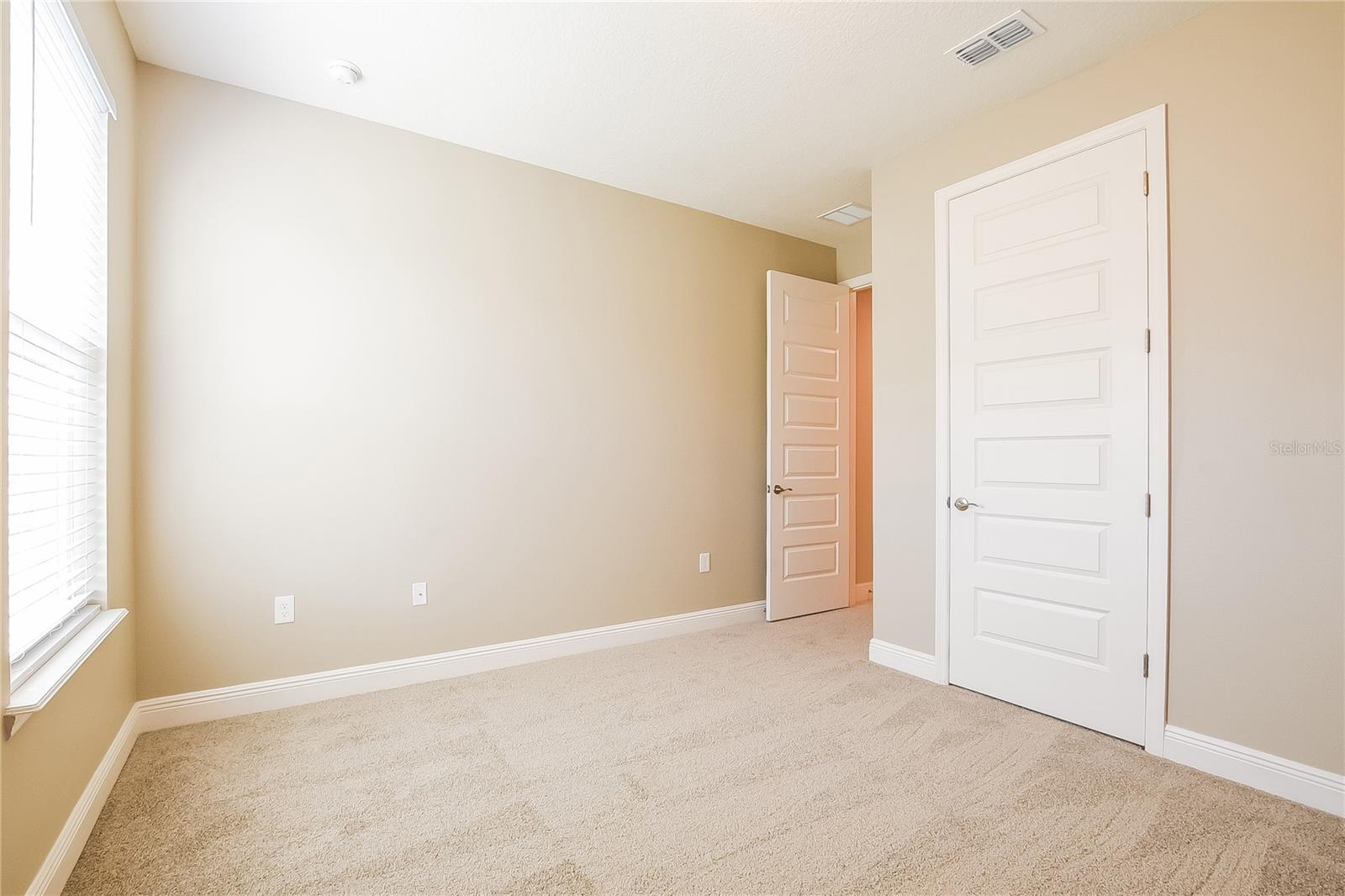 Image 17 of 20 For 500 Nowell Loop